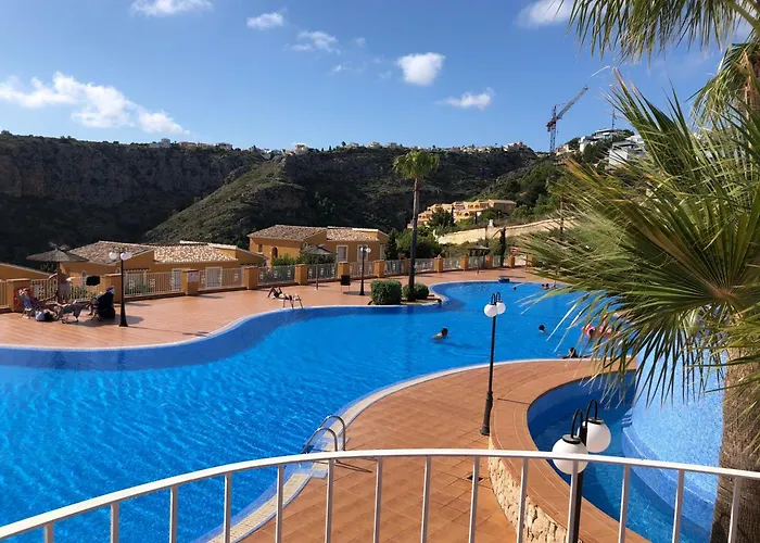 Tranquility, Sun, Breathtaking Views & 7 Minutes Drive To Sea