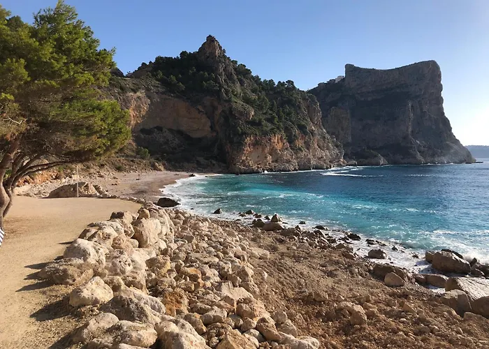 Tranquility, Sun, Breathtaking Views & 7 Minutes Drive To Sea