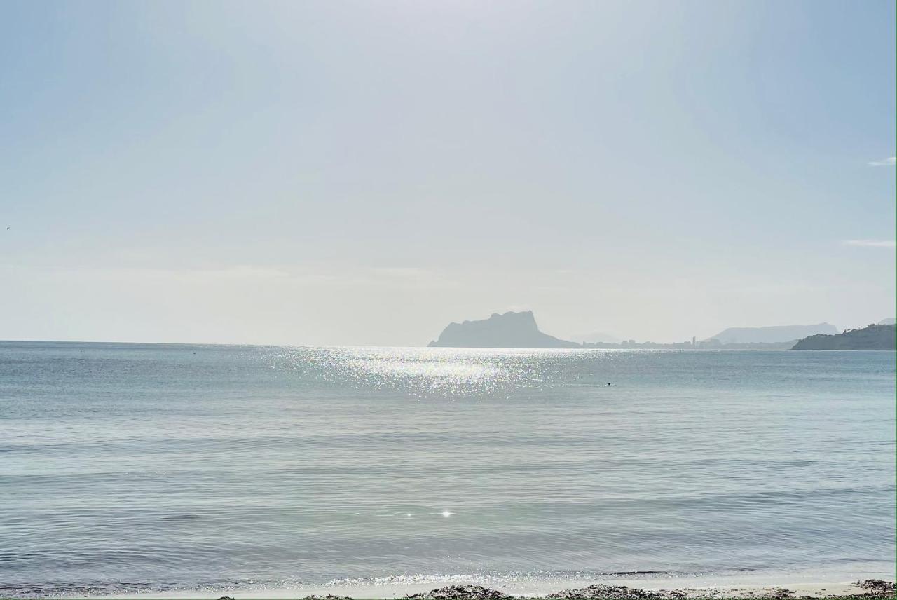 Tranquility, Sun, Breathtaking Views & 7 Minutes Drive To Sea Apartment Benitachell