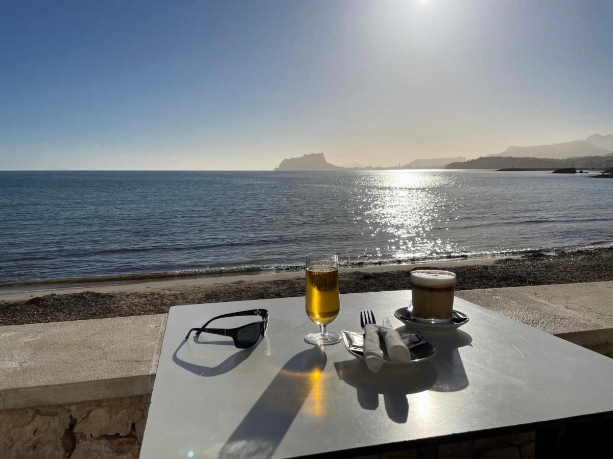 Apartment Tranquility, Sun, Breathtaking Views & 7 Minutes Drive To Sea Benitachell